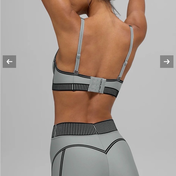 Alo Workout Set - Picture 2 of 7